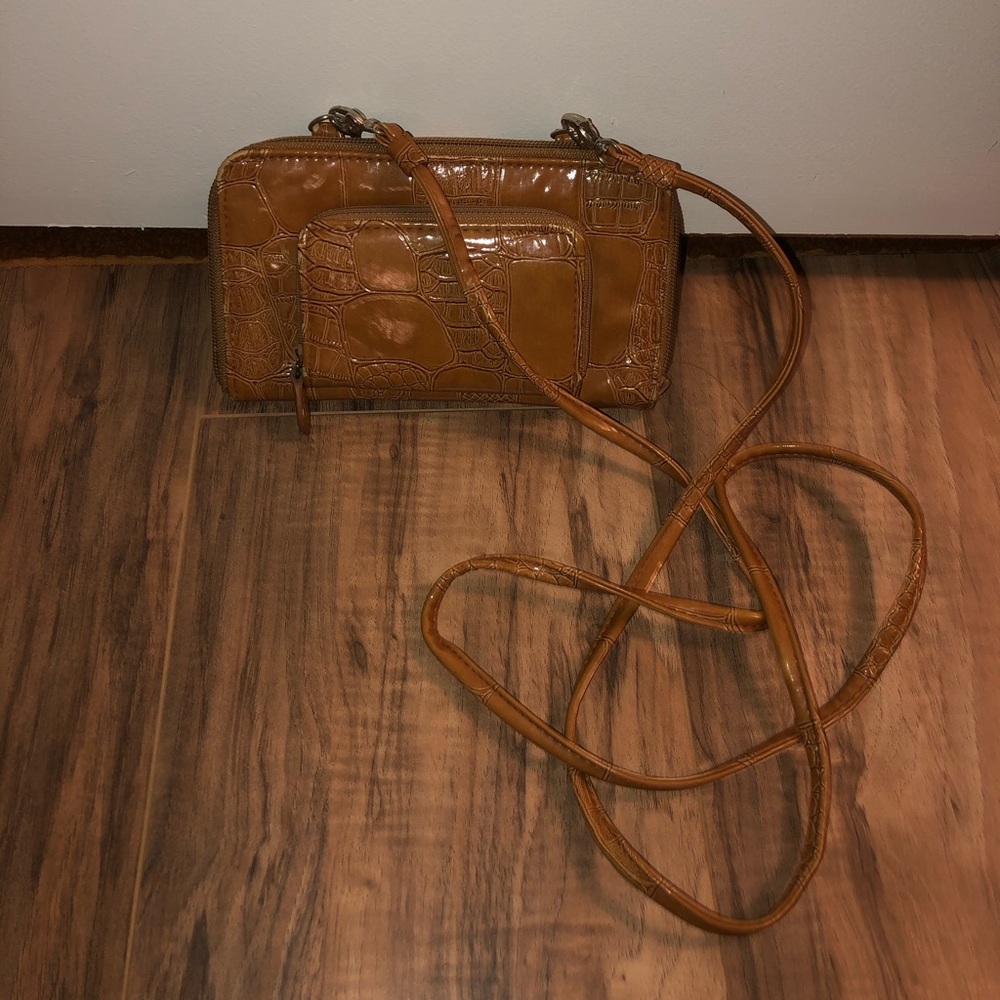 women’s wallet with over the shoulder strap